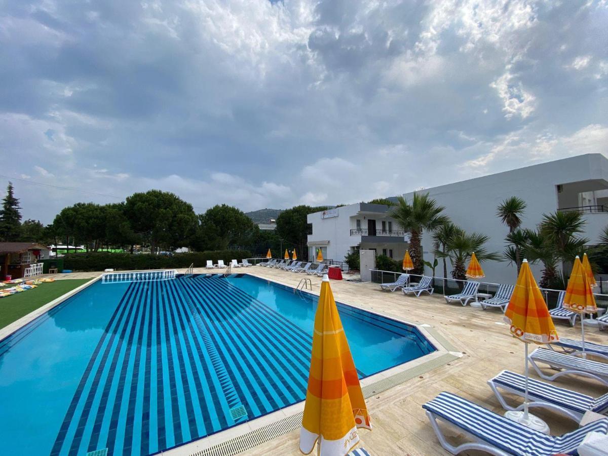 Palm Club Apart Otel Kusadası Extérieur photo
